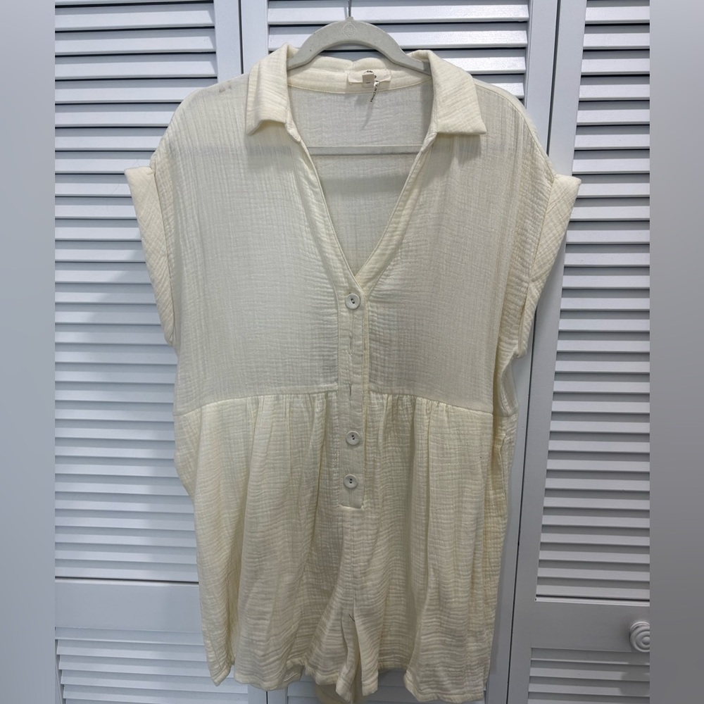 Entro Cream Button-Romper
